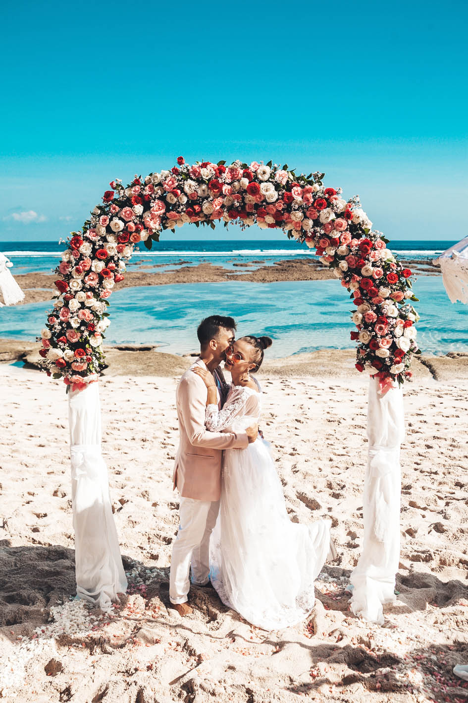 matrimonio in spiaggia rito simbolico